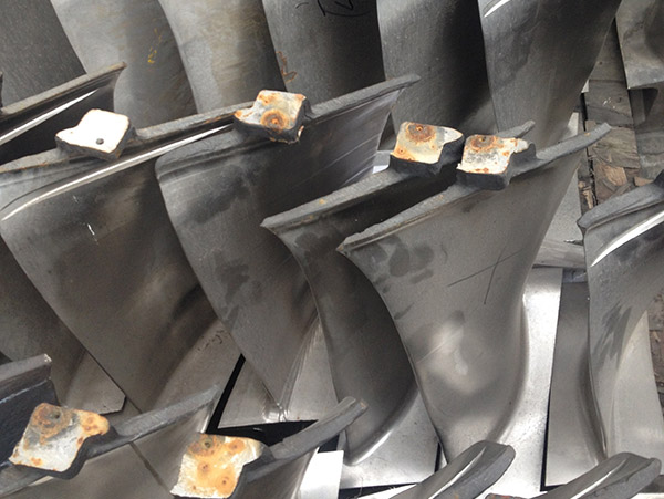 Cánh động Tuabin